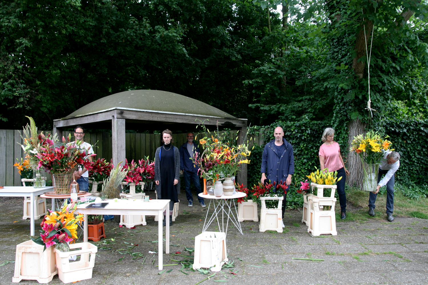 Bloemschikdemonstratie door Dorien van de Berg en Wijnand van der Kooij, 2015, KCCM